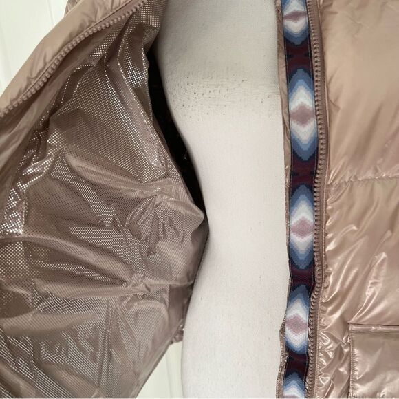 Madhappy x Columbia Nylon Puffer Women in Mauve Large NEW - Picture 8 of 13